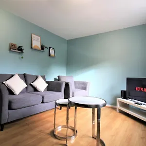St House - Charming 3 Bed, 2 Bathrooms, Driveway Parking, Close To Town Centre Holiday home Newcastle upon Tyne